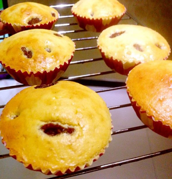 葡萄干脆皮小蛋糕