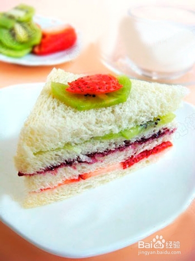 宝宝美味早餐制作 水果土司