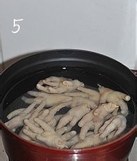 红烧鸡爪——是独家秘制哦