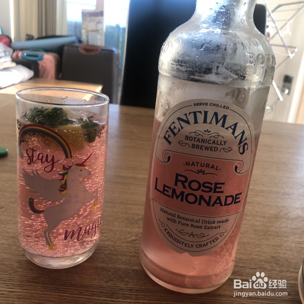 看完就会的玫瑰薄荷苏打水