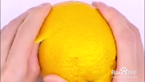 教你如何简单快速挖取果肉?