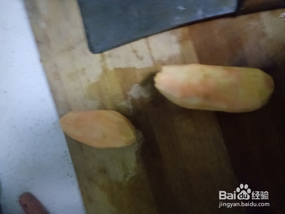 砂锅红薯银耳粥