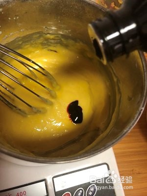 制作草莓蛋糕和草莓冰淇淋怎么做