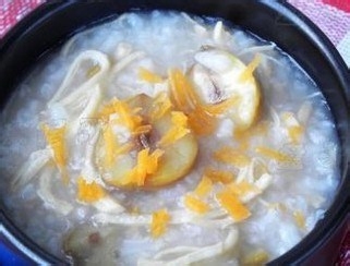 老少咸宜的栗子鸡丝粥