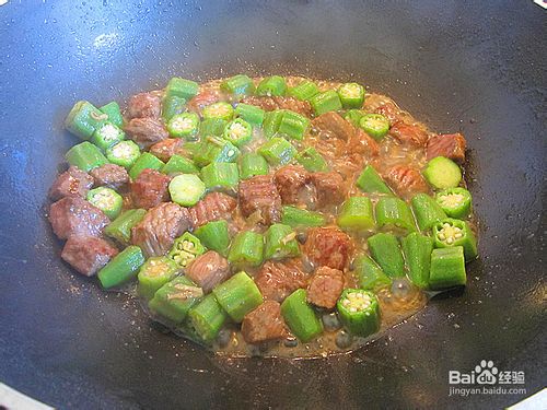 秋葵果仁炒牛肉粒