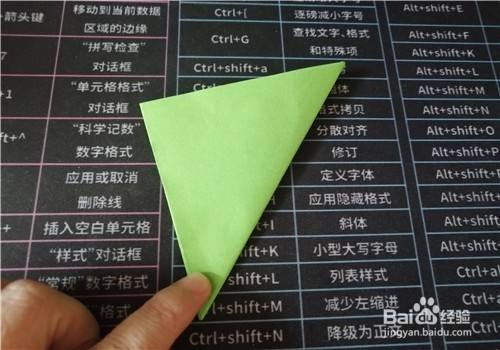 简单的圆形窗花怎么剪