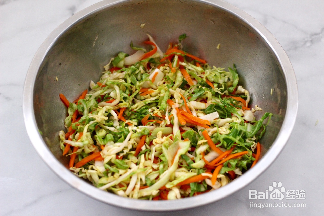 包菜虾皮菜团子的做法