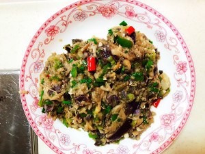 养生食补蒜香茄子泥的做法
