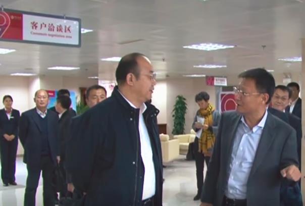 为什么“货币需求对利率不敏感，投资对利率敏感，挤出效应可能很大”