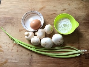 简单易做的蘑菇蛋花汤