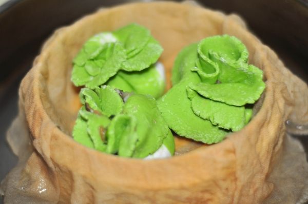 猪肉韭菜虾仁水晶饺