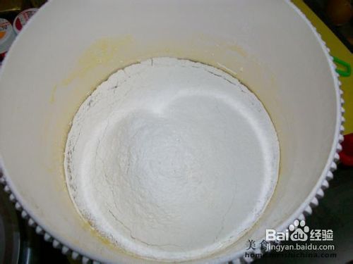 蛋糕体上搞搞新花样妖艳榴莲奶油蛋糕卷