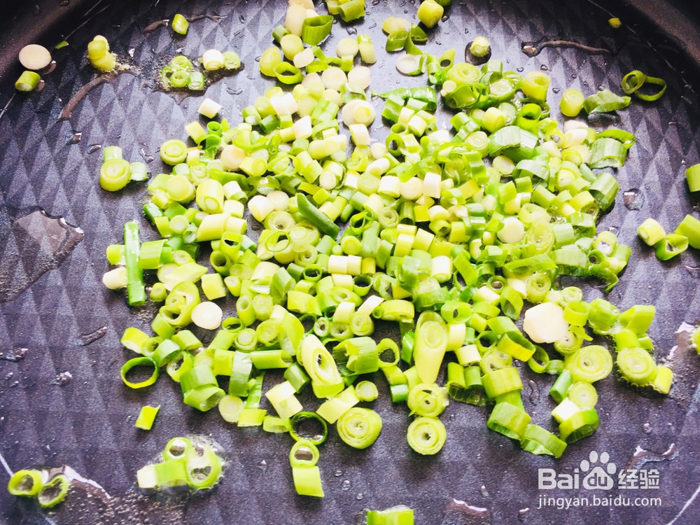 菜香葱炒鸡蛋怎么做？2种食材分分钟搞定