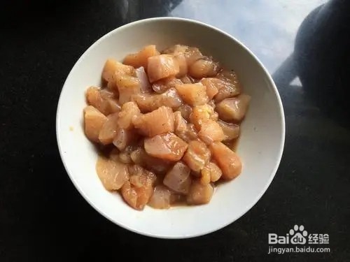 蚝油黄瓜炒鸡丁