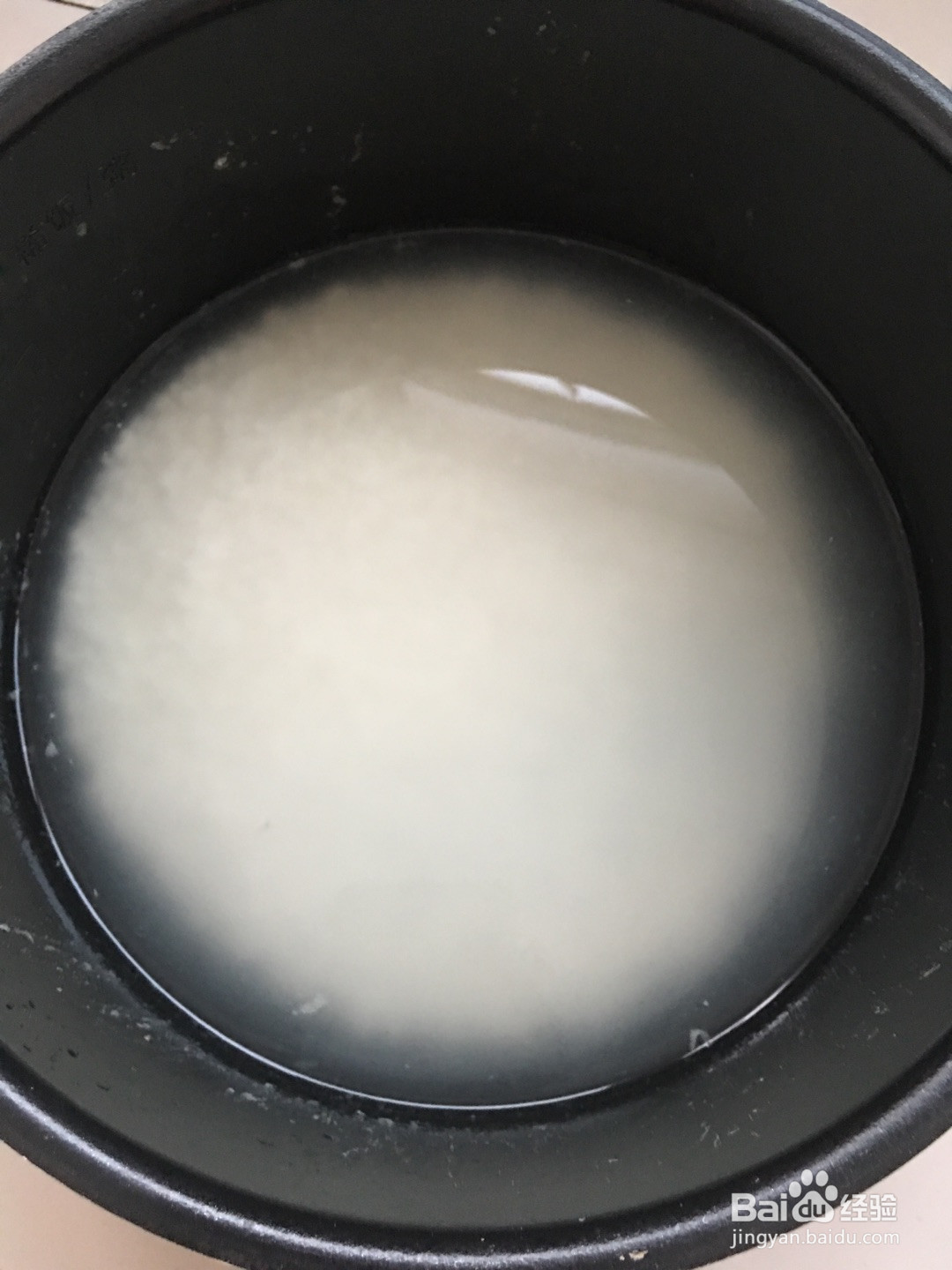 皮蛋瘦肉粥的做法