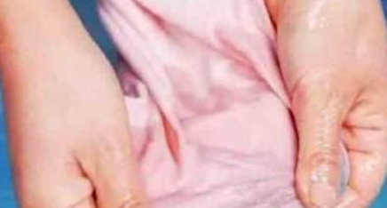 bb霜沾衣服上洗不掉