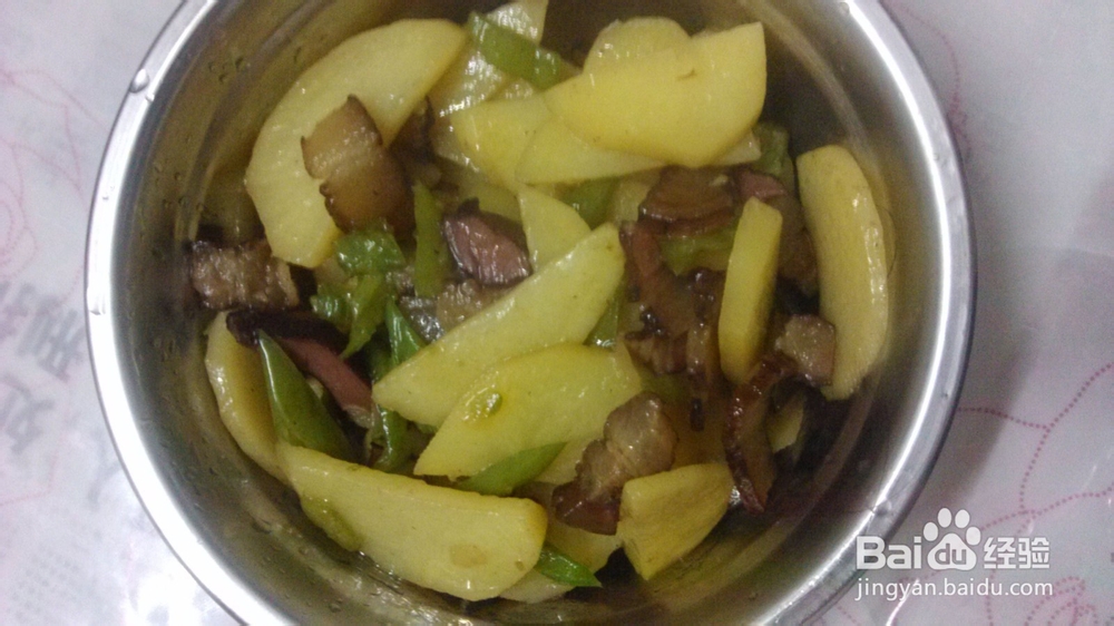 两个人的小日子：[6]晚餐腊肉炒土豆