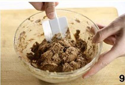 怎样在家中自制美味的翻转菠萝布朗尼