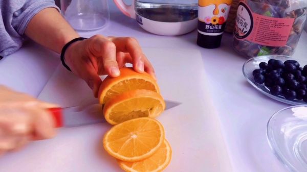 乌龙蜜桃简单治愈作