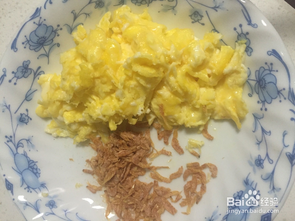 鸡蛋虾米粉丝煲如何做才好吃？