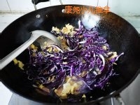 小儿抗疲劳御寒-紫甘蓝炒饼