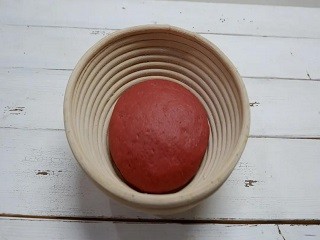 紫薯坚果拉丝软欧怎么做？