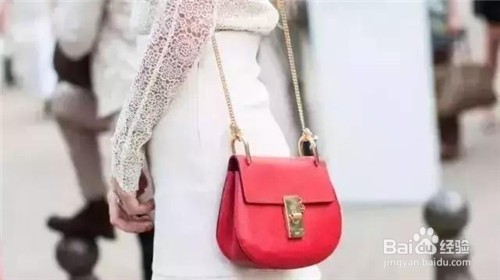 超实用服装搭配技巧,让普通女孩绽放美丽!