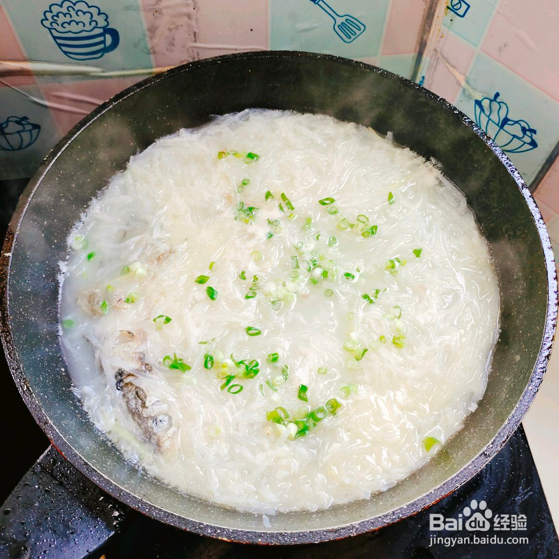 萝卜丝鲫鱼汤的做法