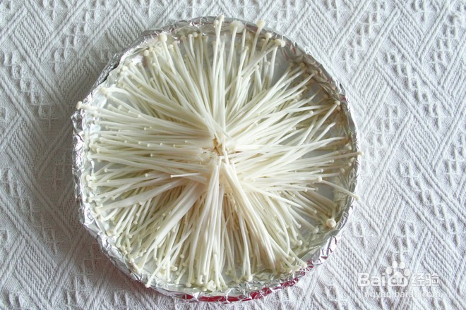 如何在家就能简单制作一份蒜蓉粉丝蛤蜊烤虾呢?