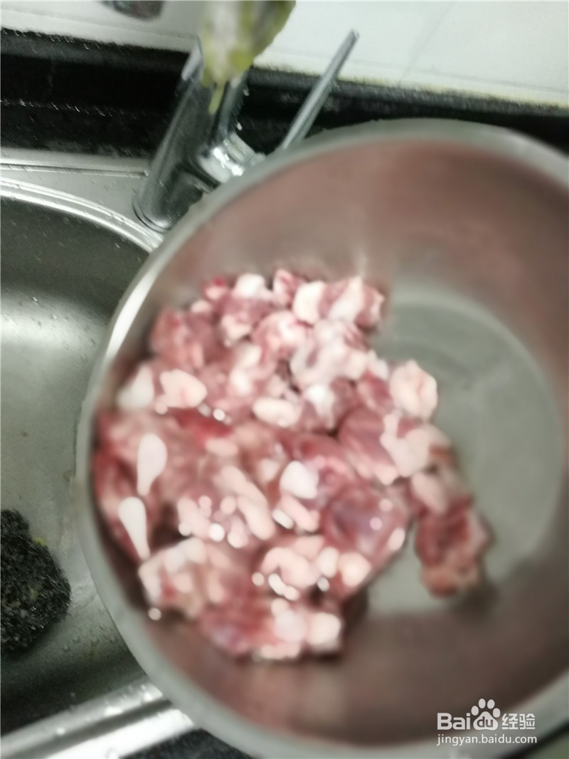 脆骨粒炖豆角萝卜