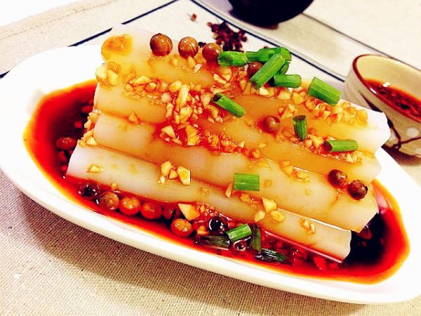 香辣红油拌凉粉