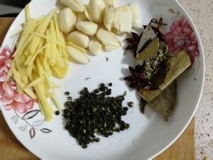 麻辣爆炒田螺