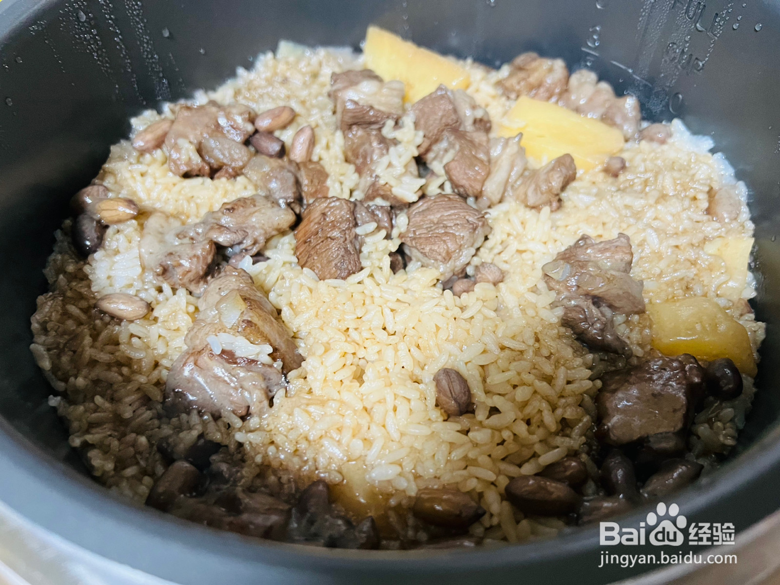 土豆排骨焖饭的做法