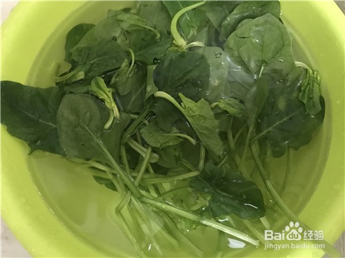 香肠鸡蛋面的做法