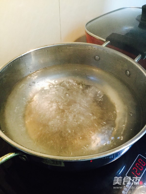 胡萝卜香菜炒面