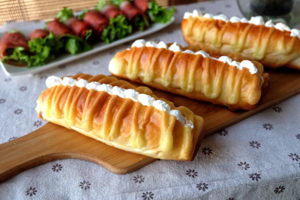 毛毛虫奶油面包