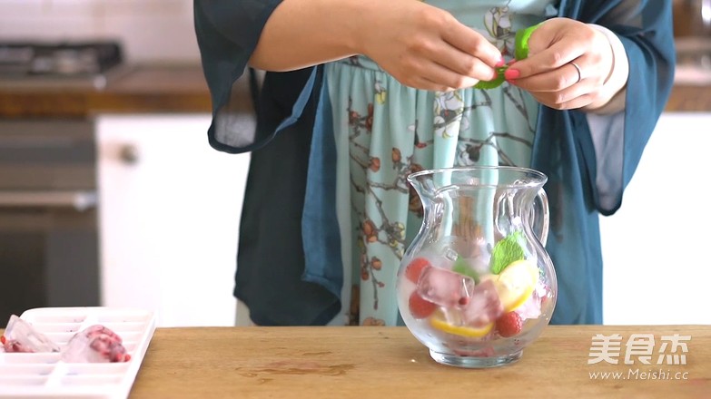 石榴气泡酒的做法