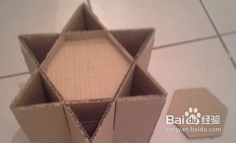 零成本打造瓦楞纸床头桌