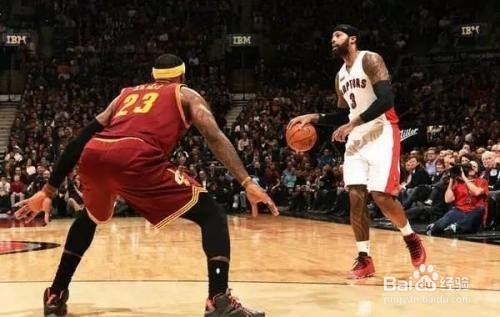 篮球如何训练用假动作晃人？