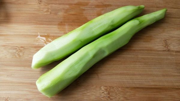 胡麻油清炒芥兰丝