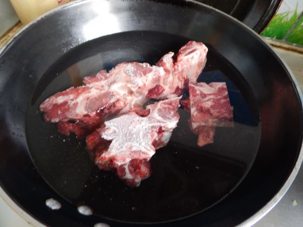 西红柿山药牛骨汤