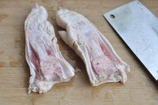 如何区分猪蹄的前蹄和后蹄?