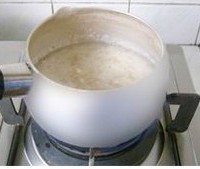 抗衰老、美容佳饮(嫩模木瓜杏仁奶茶)