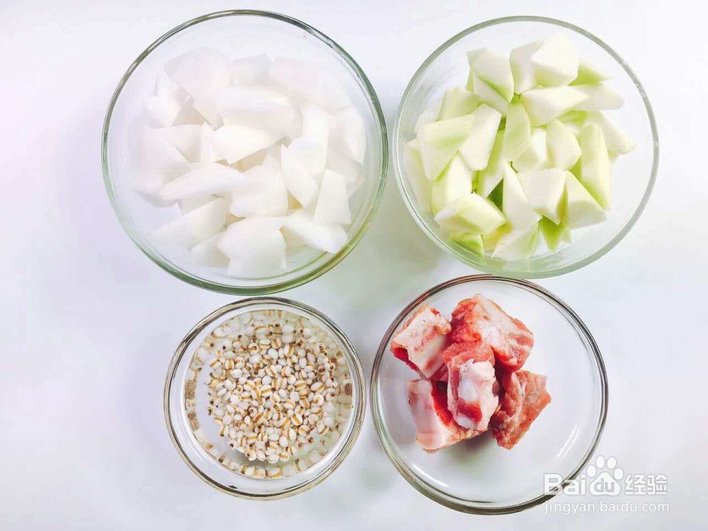 适合宝宝的冬瓜薏米排骨