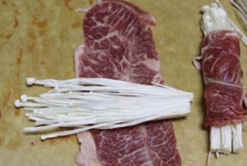 超级下饭的金针菇牛肉卷