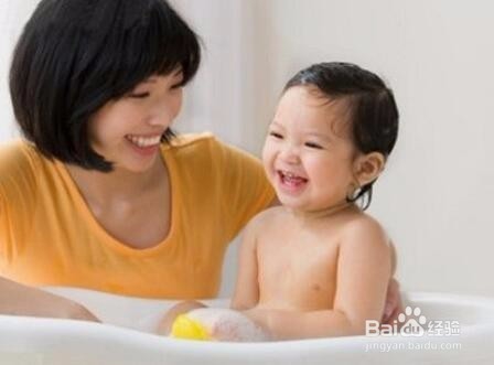 冬天，给孩子洗澡要注意什么？