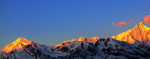 出外旅游观景看美貌找到自己心中的香格里拉