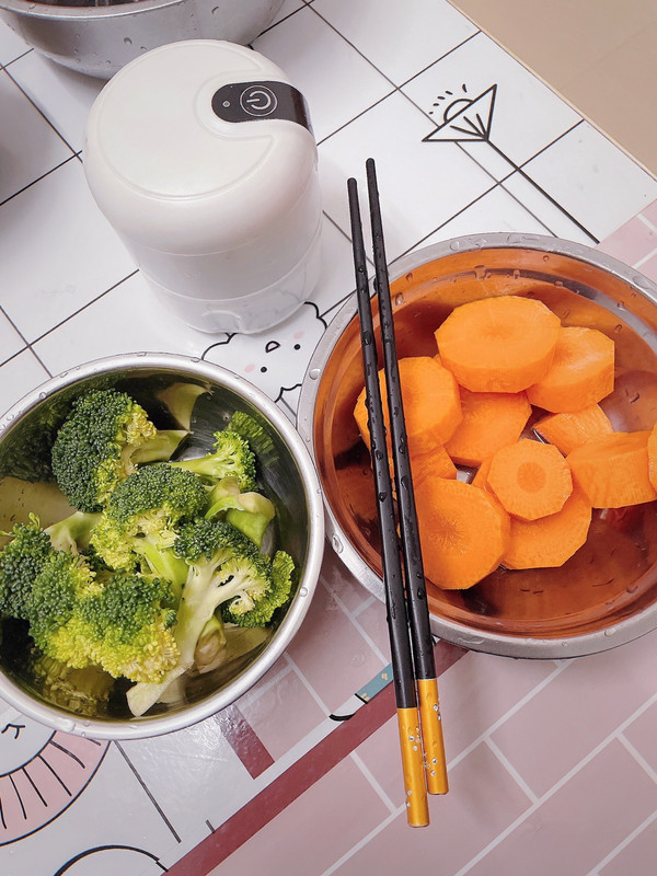 花莱红萝卜蒸鸡蛋