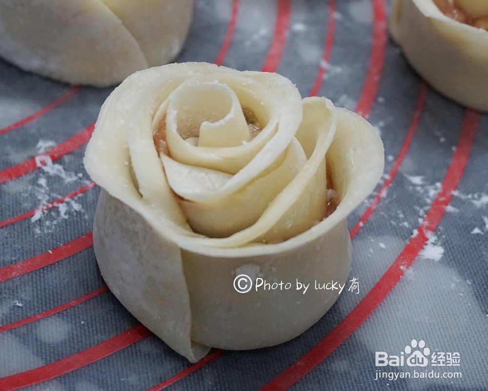 又酥又香的玫瑰花饺子
