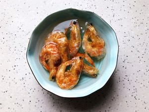 西红柿虾干豆腐羹的美味做法